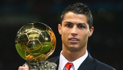 ayx体育全站-超级对决：联盟顶级巨星的巅峰PK，超级对抗大赛完整视频