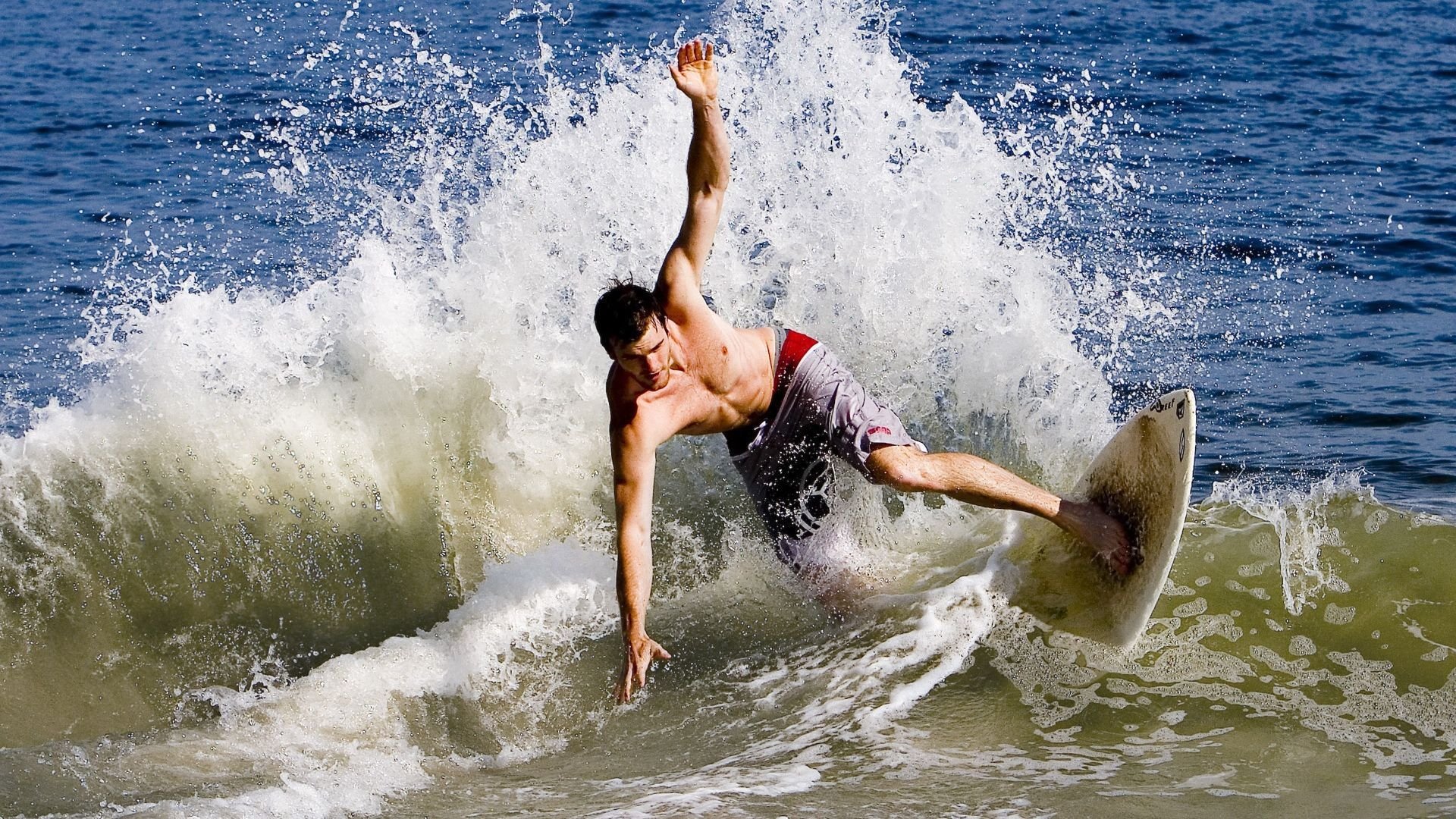 意甲豪门激烈角逐：高价引入未来之星，意甲十大巨星